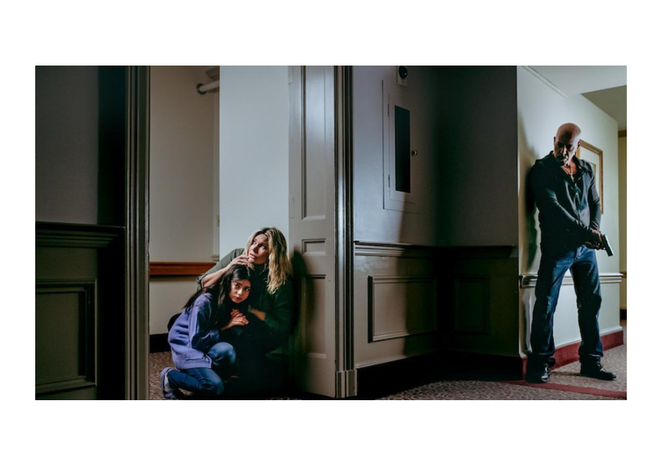 Natasha Henstridge attempts to survive one wild night in Night of the Sicario’