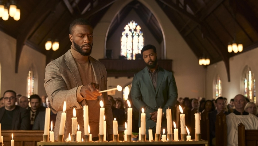 Aldis Hodge and Isaiah Mustafa in 'Cross'