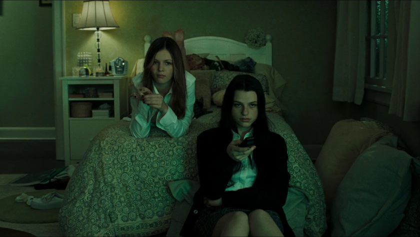 Amber Tamblyn and Rachael Bella in 'The Ring'