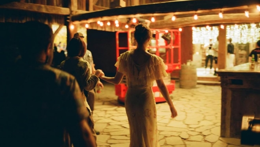 Celine Song and Dakota Johnson in 'Materialists'