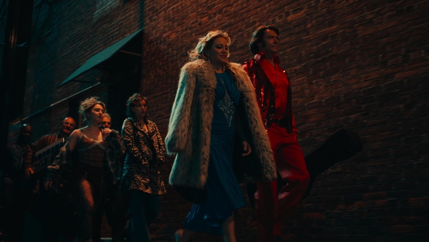 Jim Belushi, Ella Anderson, Michael Imperioli, Kate Hudson, and Hugh Jackman in 'Song Sung Blue'