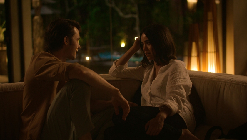 Jonathan Whitesell and Cassandra Naud in 'Influencers'