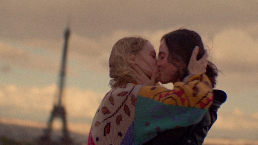 Lisa Delamar and Cassandra Naud in 'Influencers'