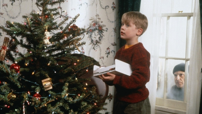 Macaulay Culkin and Joe Pesci in 'Home Alone'