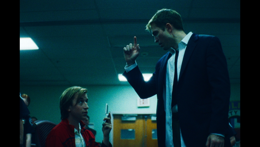 Skyler Gisondo and Robert Pattinson in 'Primetime'