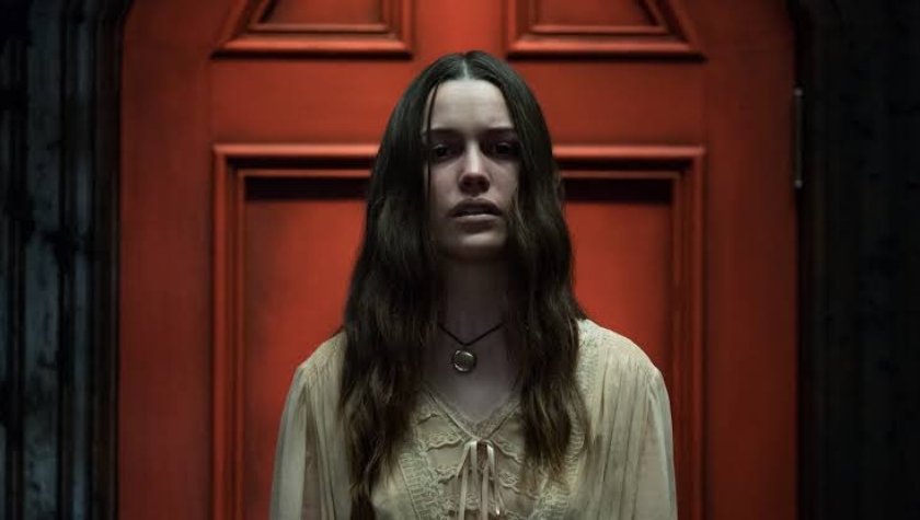Victoria Pedretti in 'The Haunting of Hill House'